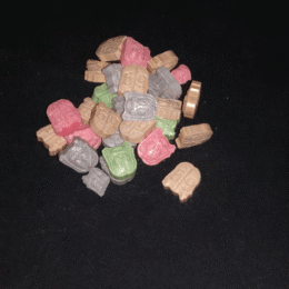 XTC Rainbow Tekashi 69 / SixNine – 265 mg mdma